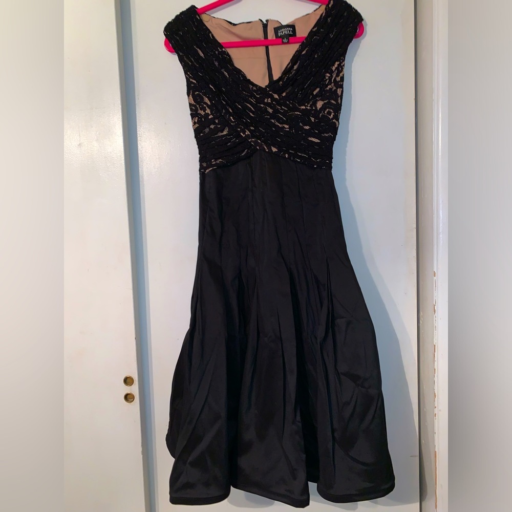 ADRIANNA PAPELL DRESS